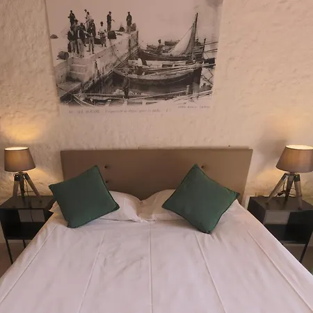 Casa Rossa & Ξενοδοχείο LʼÎle-Rousse