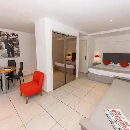 Casa Rossa & Ξενοδοχείο