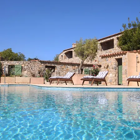 Casa Rossa & 3* LʼÎle-Rousse