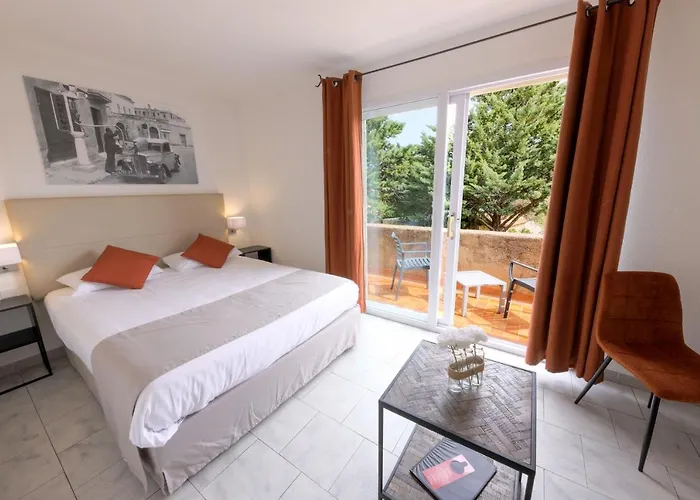 Hotel Casa Rossa & LʼÎle-Rousse