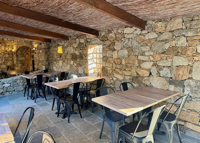 Casa Rossa & 3* LʼÎle-Rousse