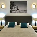 Casa Rossa & Hotell LʼÎle-Rousse
