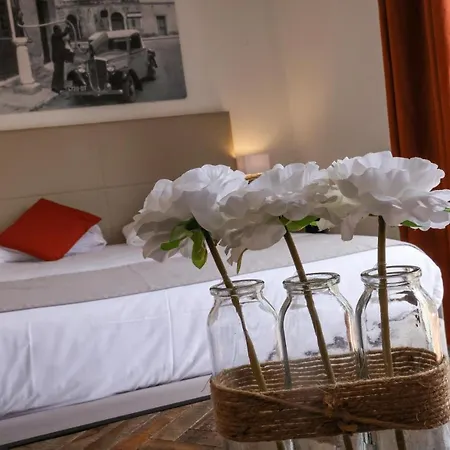 Отель Casa Rossa & Л'Иль-Рус