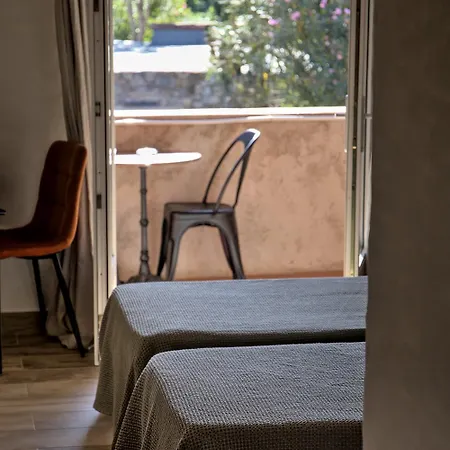 Casa Rossa & 3* LʼÎle-Rousse