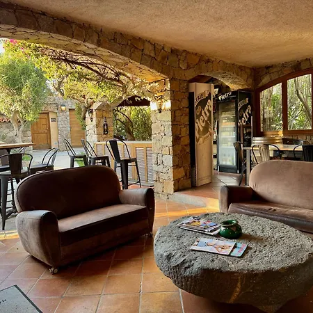 Casa Rossa & فندق