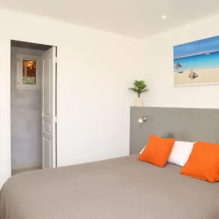 Casa Rossa & מלון 3*