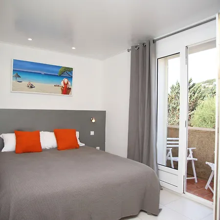 Casa Rossa & 3* LʼÎle-Rousse