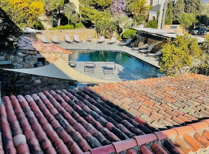 מלון Casa Rossa & 3*
