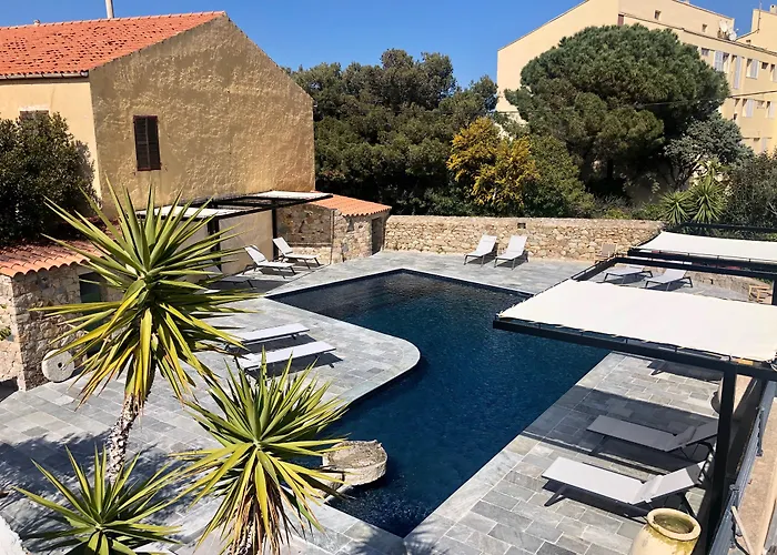 Casa Rossa & Hotel 3*