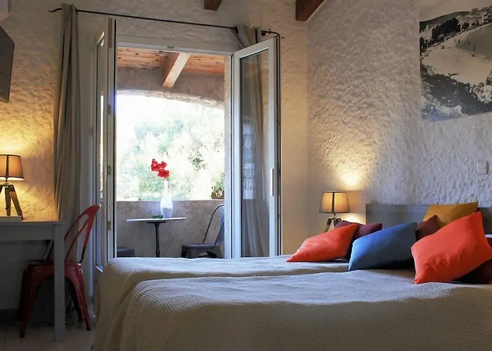 Casa Rossa & LʼÎle-Rousse