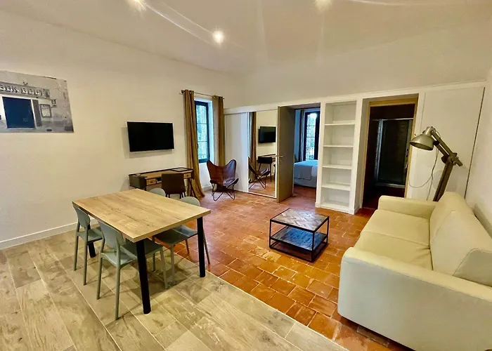 Casa Rossa & Hotel LʼÎle-Rousse