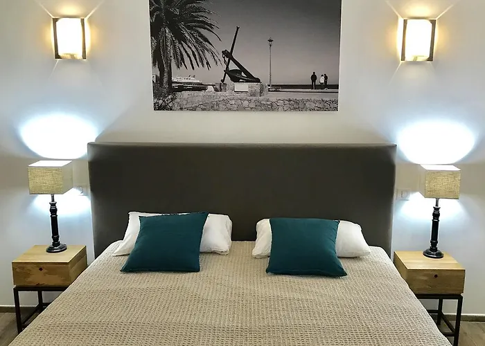 Casa Rossa & Ξενοδοχείο LʼÎle-Rousse
