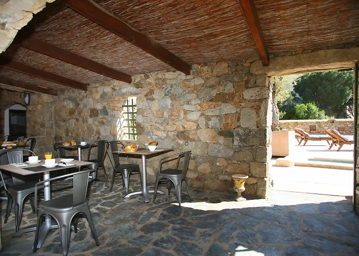 Ξενοδοχείο Casa Rossa & 3*