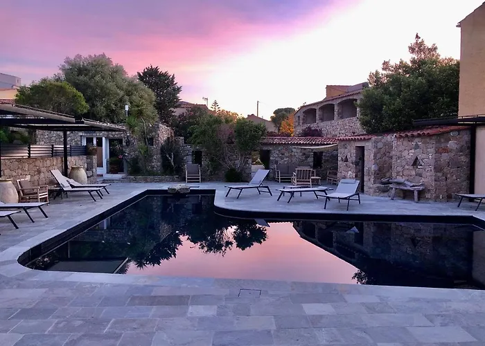 Hotel Casa Rossa & LʼÎle-Rousse